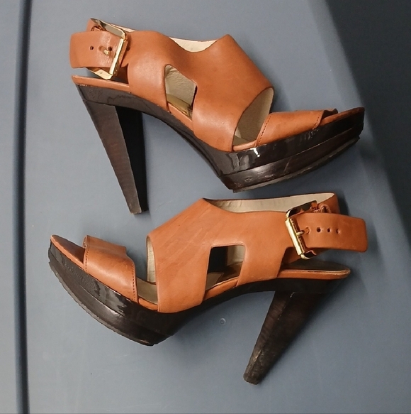 Michael Kors Women's Brown Sandals - Picture 1 of 8